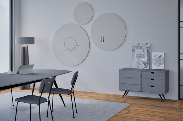 Round whiteboard wand aan de muur van Chameleon Whiteboards catalogus