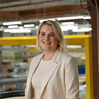 Vanessa Bender d-block w-100