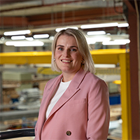 Vanessa Bender d-block w-100