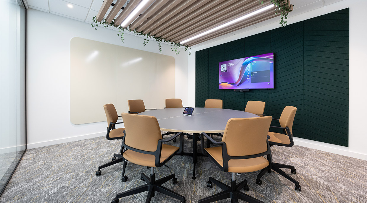 whiteboards ceramic steel, SatinTones, murs acoustiques PET, panneaux acoustiques bureau, divider panels bureau, solutions murales bureau, acoustique espace de travail, Suntera Plaza House, POS Interiors, surfaces d écriture bureau