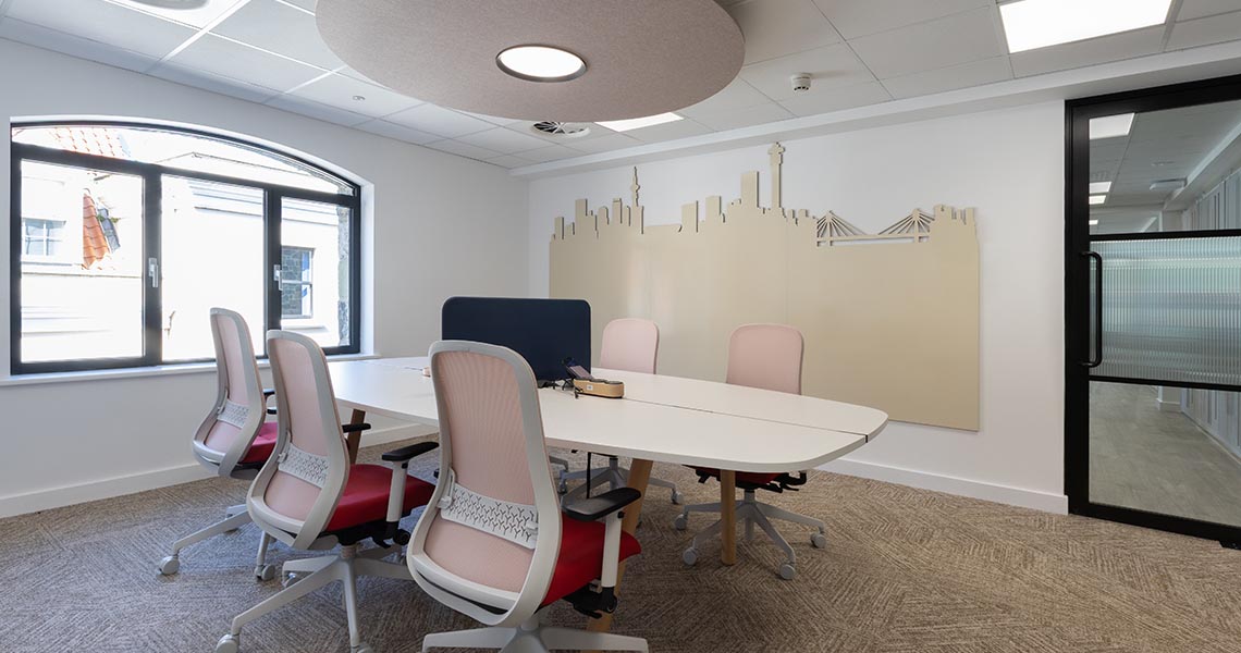 whiteboard wand op maat, maatwerk whiteboard wand, whiteboard muur op maat