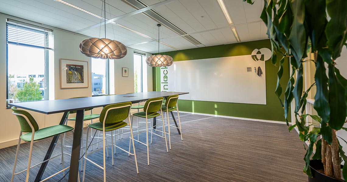 whiteboard wand op maat, maatwerk whiteboard wand, whiteboard muur op maat