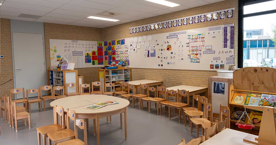 Large classroom whiteboard installed in a lecture hall or teaching space