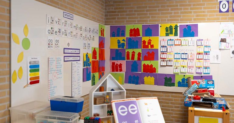 Large classroom whiteboard installed in a lecture hall or teaching space